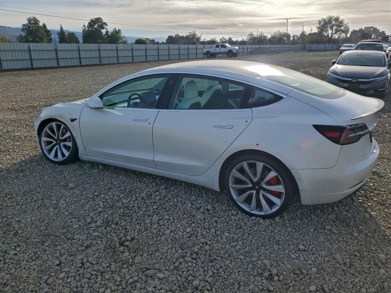 Tesla Model 3 Image 9