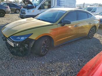 Salvage Hyundai SONATA