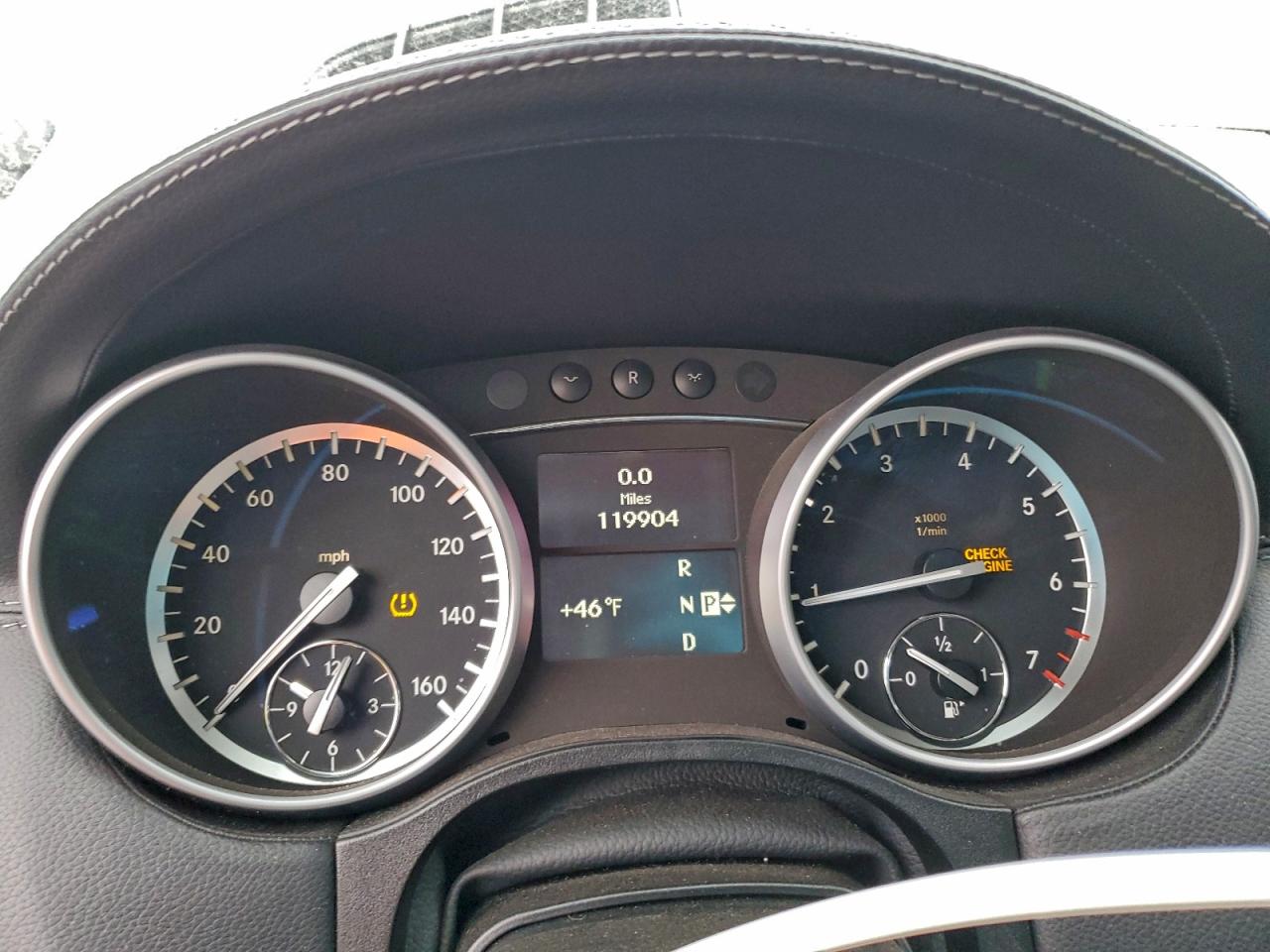 Mercedes-Benz G-Class 450 4matic Image 11