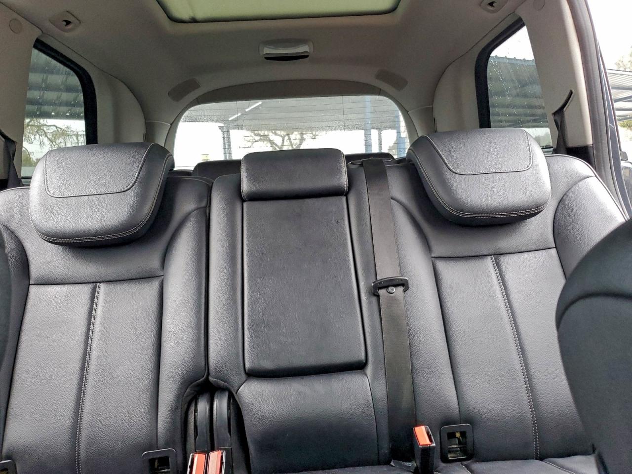 Mercedes-Benz G-Class 450 4matic Image 12