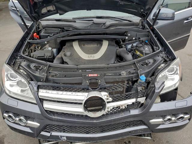 Mercedes-Benz G-Class 450 4matic Image 10