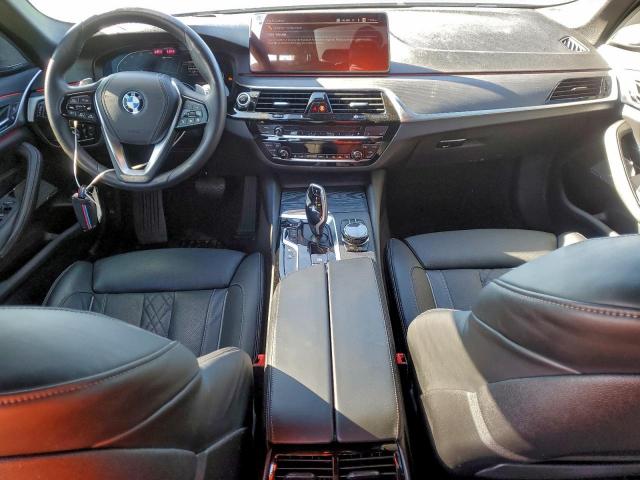 BMW 5 Series Image 9