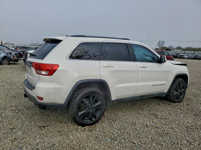 Jeep Grand Cherokee Laredo Image 4