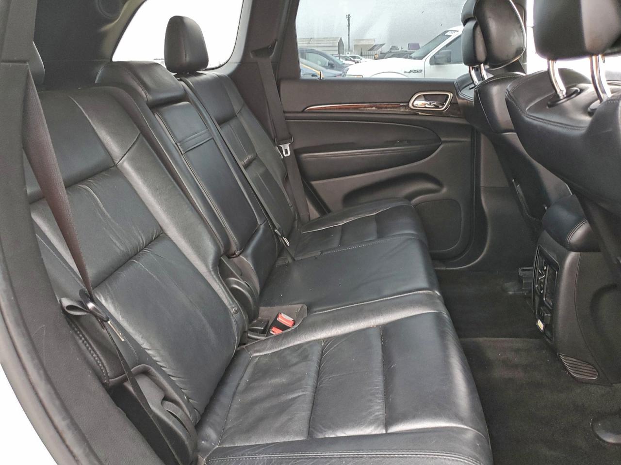 Jeep Grand Cherokee Laredo Image 9