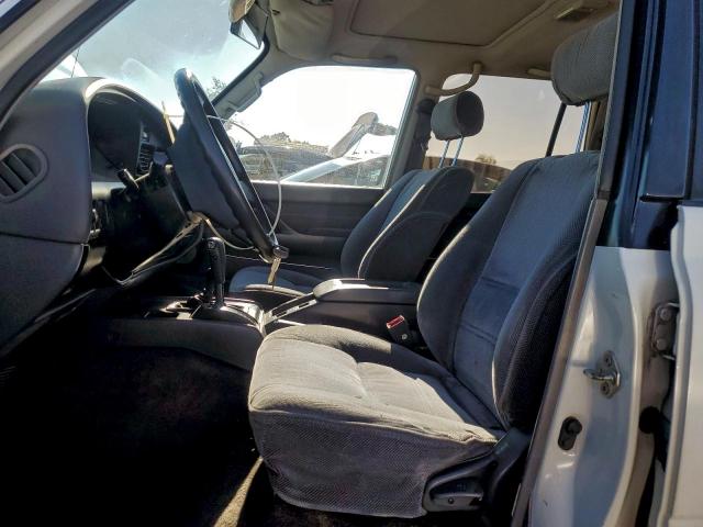 Toyota Land Cruis Dj81 Image 10