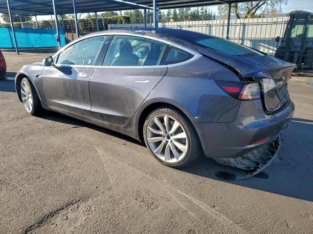 Tesla Model 3 Image 12