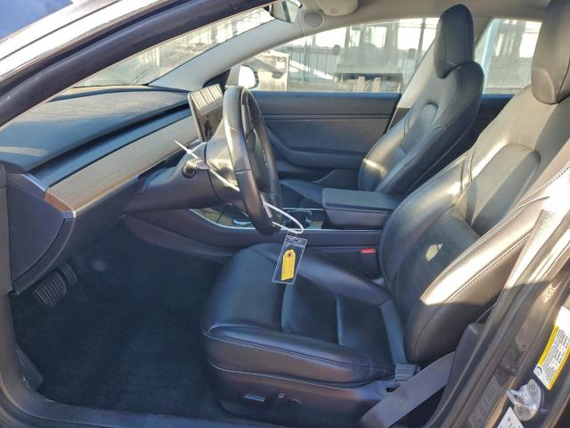 Tesla Model 3 Image 11