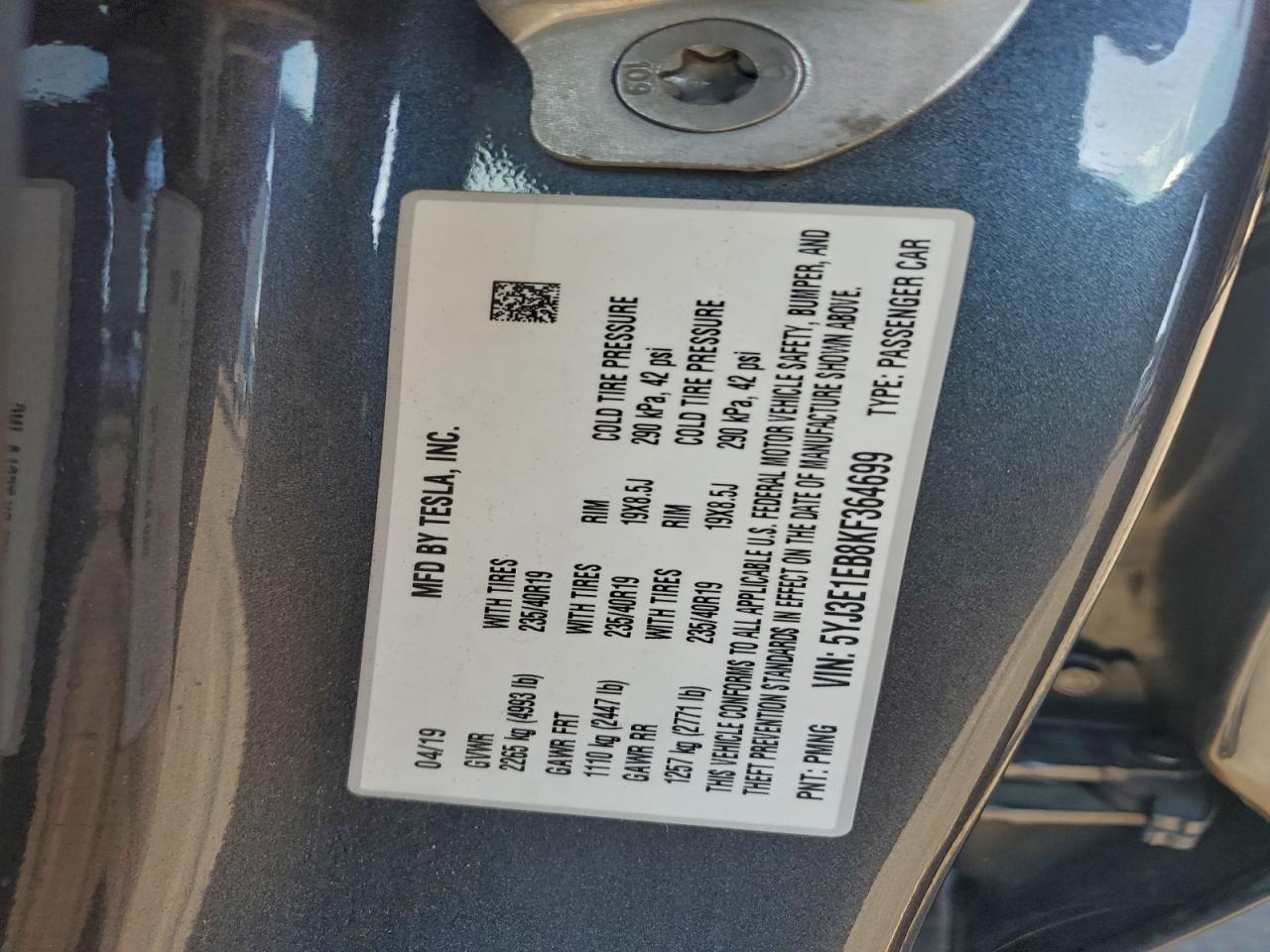 Tesla Model 3 Image 8