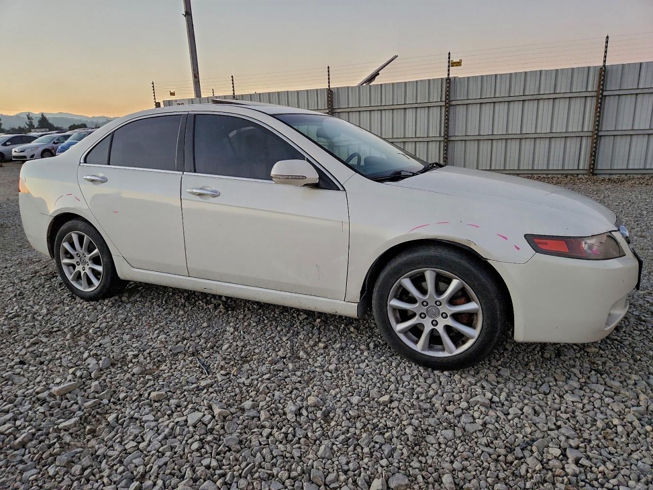 Acura TSX Image 4