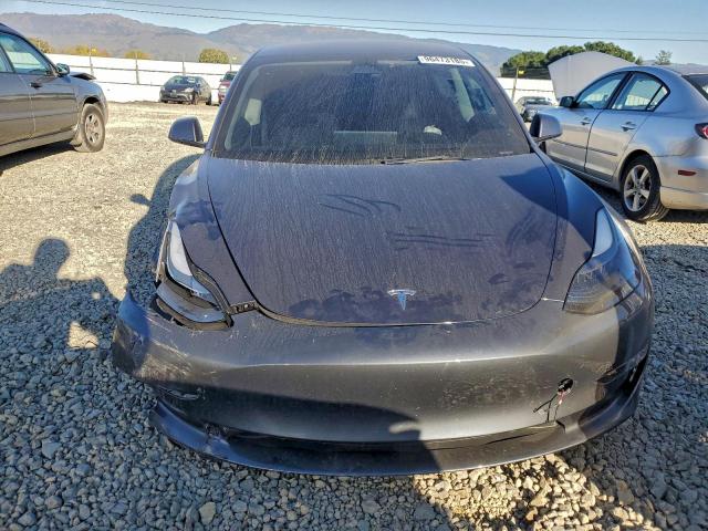 Tesla Model 3 Image 9