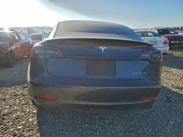 Tesla Model 3 Image 2