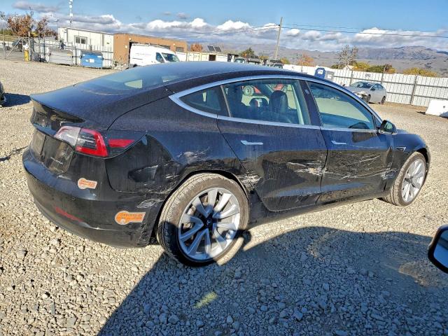 Tesla Model 3 Image 2
