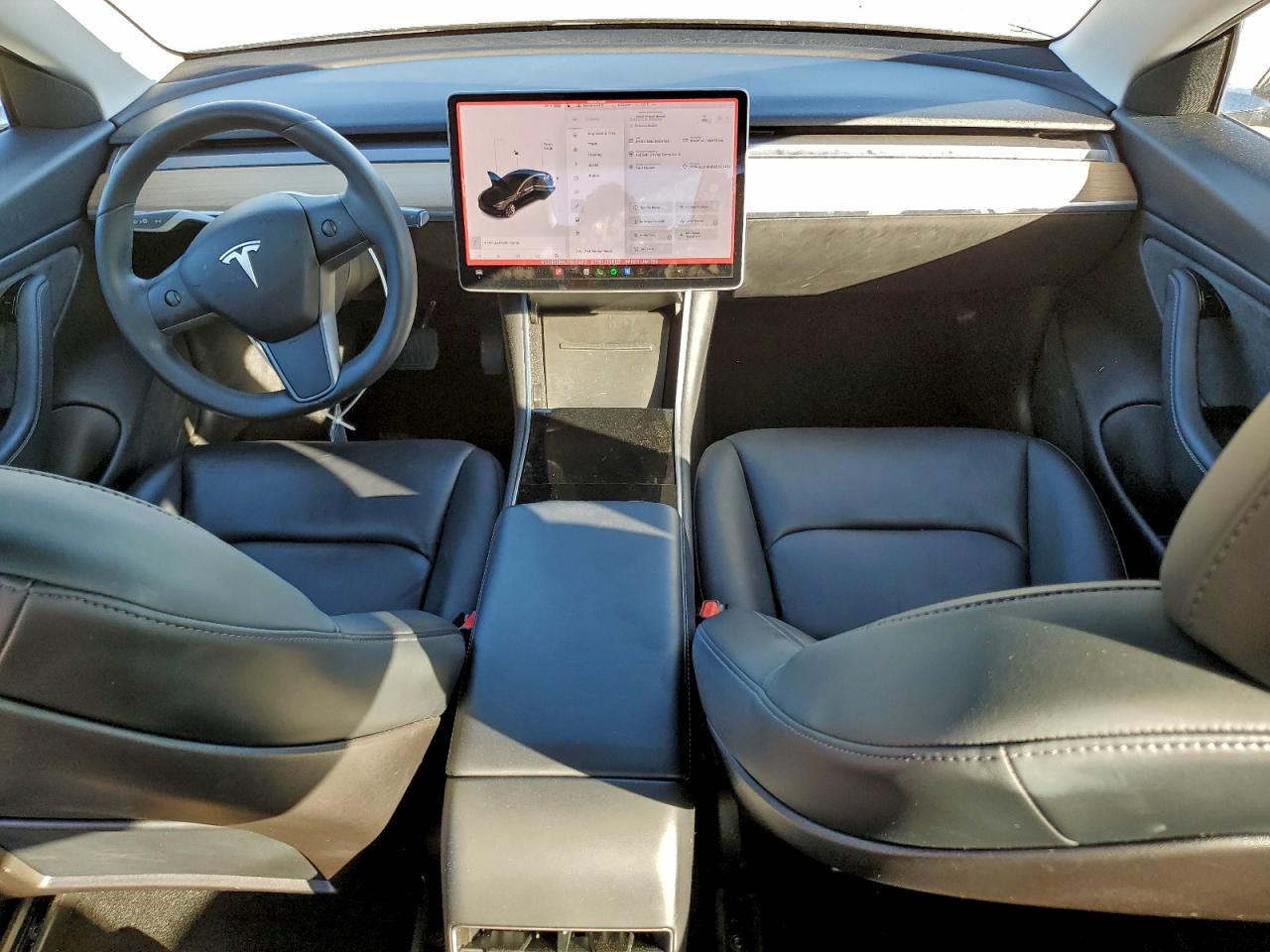 Tesla Model 3 Image 10