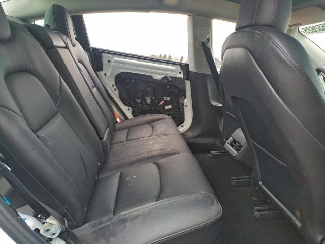 Tesla Model 3 Image 8