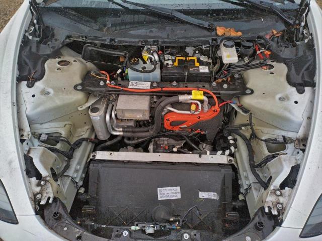 Tesla Model 3 Image 7