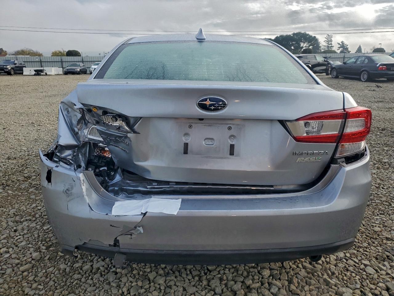 Subaru Impreza Premium Plus Image 8