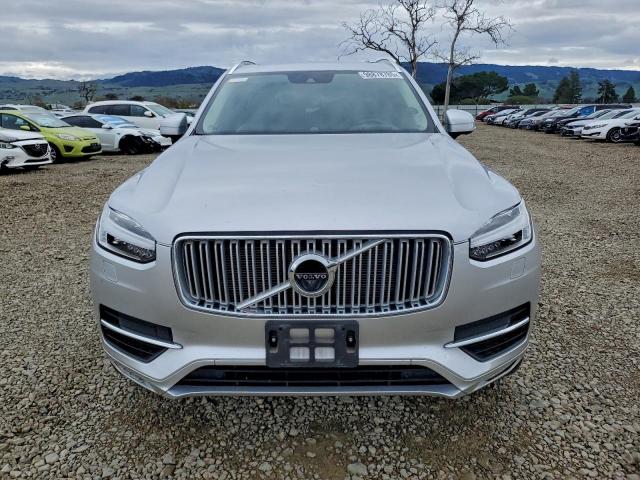 Volvo XC90 T6 Image 3