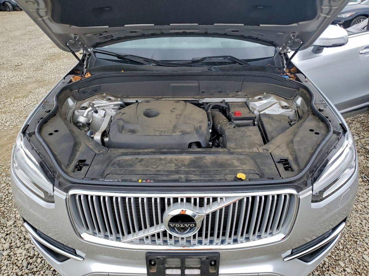 Volvo XC90 T6 Image 9
