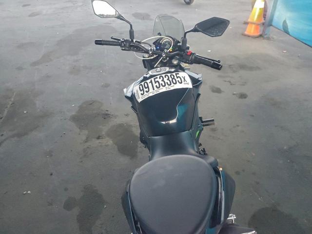 Kawasaki Er400 D D Image 3