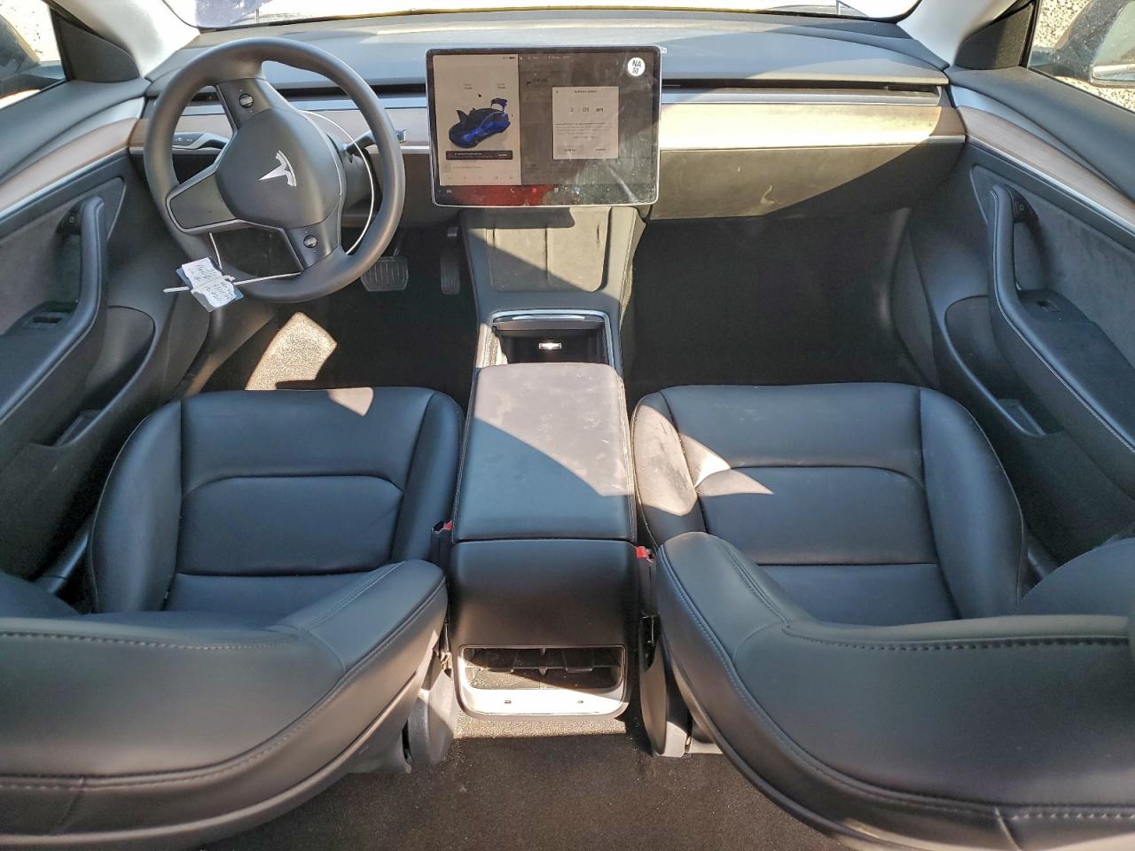 Tesla Model 3 Image 9