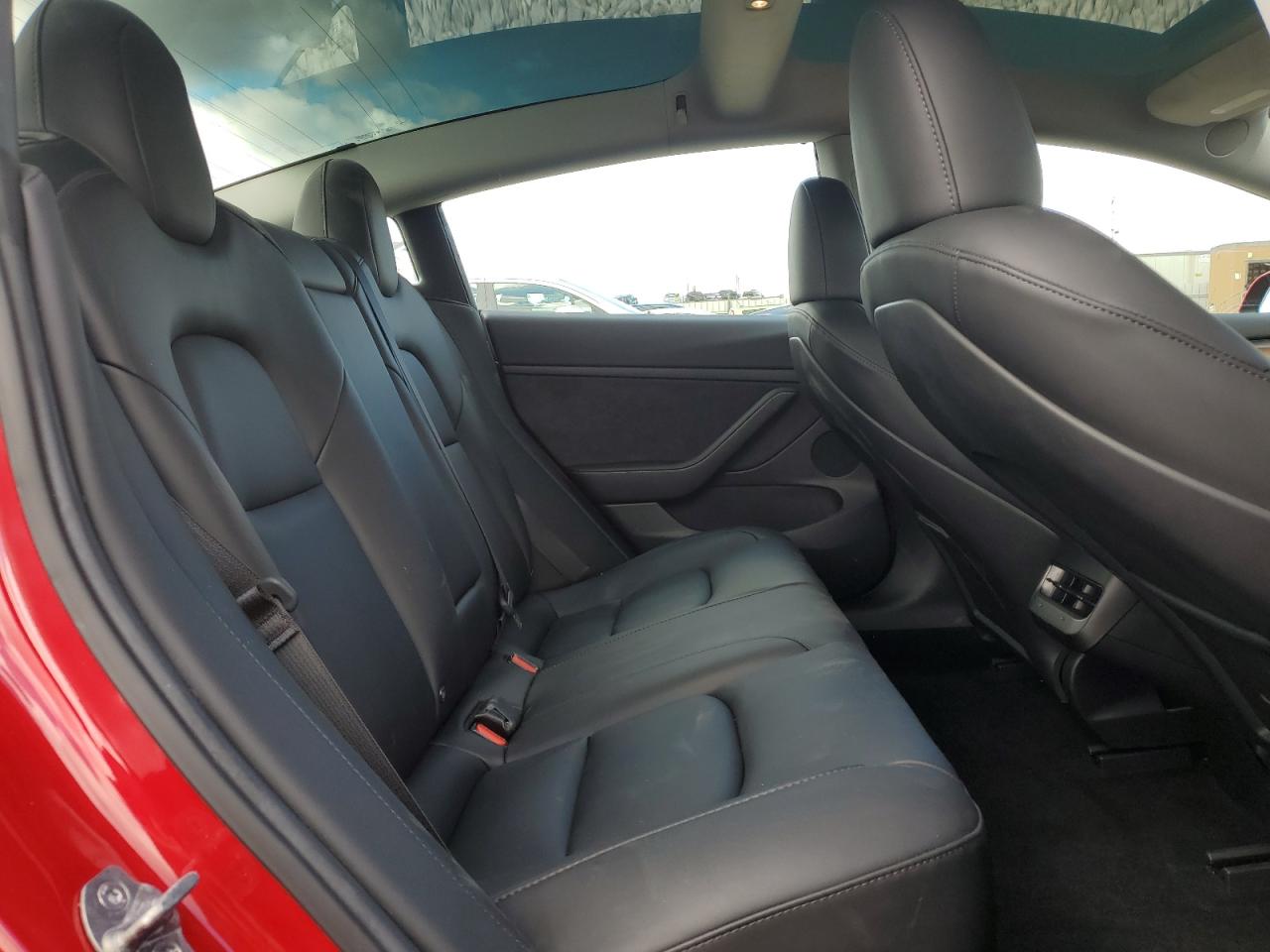 Tesla Model 3 Image 13