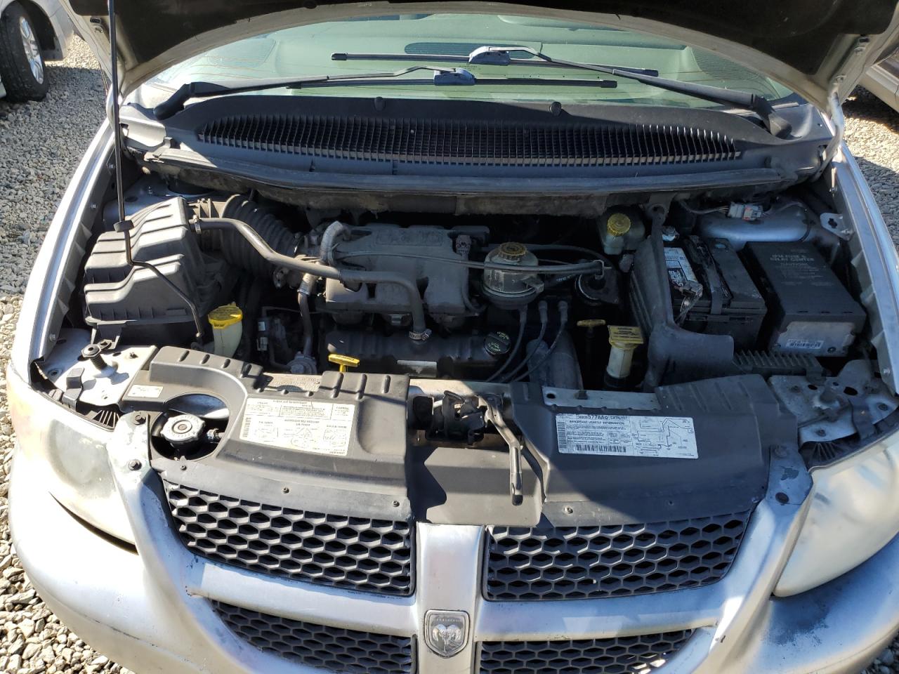 Dodge Caravan Sport Image 13